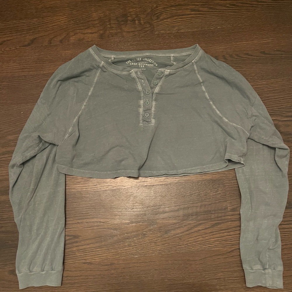 sage green cropped aeropostale long sleeve